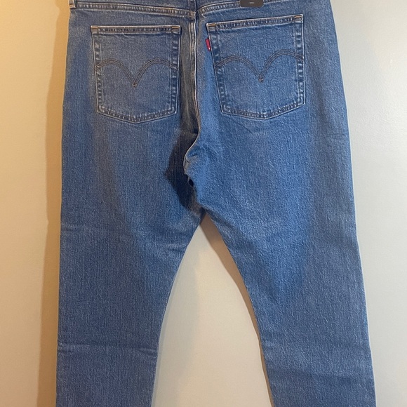 Levi's Women's Blue Jeans, New with tag - Picture 3 of 11